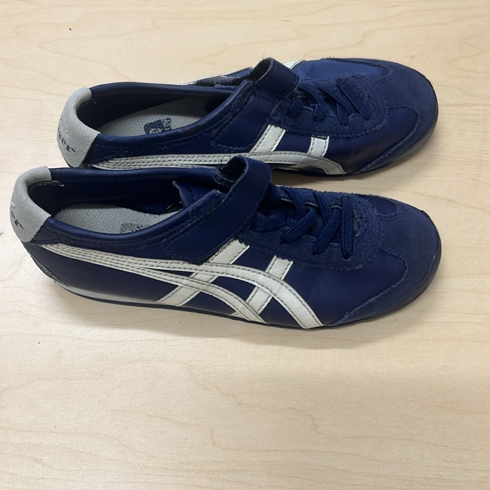 Kids Asics  Onitsuka Tiger Blue Athletic Shoes.  Kids 13